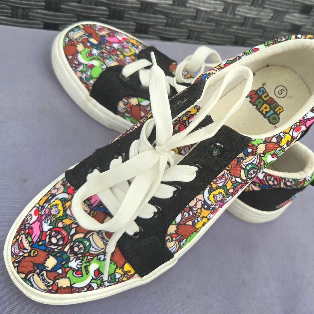 Mario Bros Character Print Sneakers  - Size 5 pop culture retro streetwear